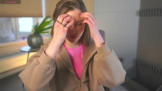 AprilMerrit online show from February 2, 2026, 4:44 am