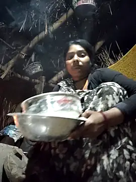 Hotty raghni online show from March 18, 2026, 10:32 pm