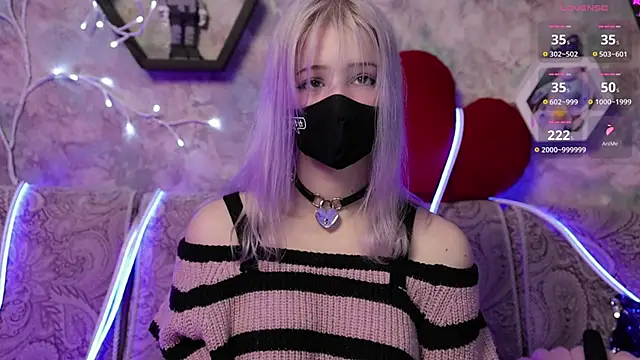 Yunakiss online show from March 16, 2026, 9:17 pm