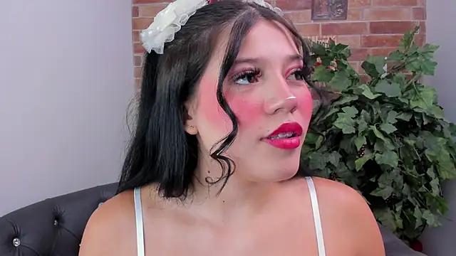 Snapshot of foxy_vera chatting on May 25, 2026, 11:09 am foxy vera online show from May 25, 2026, 11:09 am