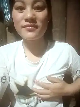 Snapshot of Momo-biki chatting on March 12, 2026, 10:25 pm Momo-biki online show from March 12, 2026, 10:25 pm