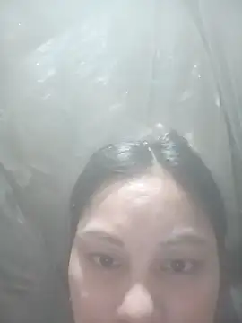 Snapshot of Momo-biki chatting on May 15, 2026, 11:58 pm Momo-biki online show from May 15, 2026, 11:58 pm