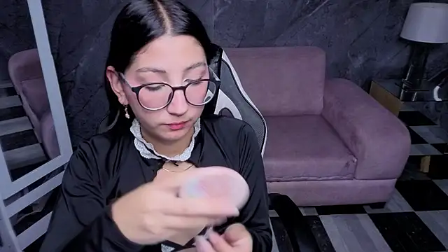 Sophie jones b online show from February 24, 2026, 12:50 pm