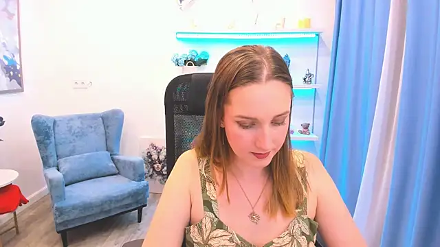 CaseyTerini online show from June 25, 2026, 5:12 am