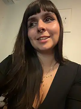 lovelyjinny online show from February 21, 2026, 10:01 pm