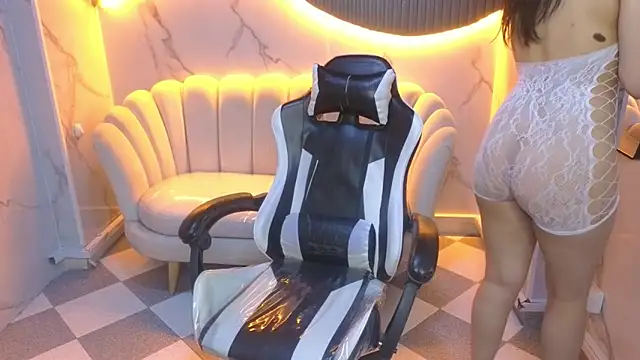 Snapshot of Valerie_moon_b chatting on March 21, 2026, 12:53 pm Valerie moon b online show from March 21, 2026, 12:53 pm