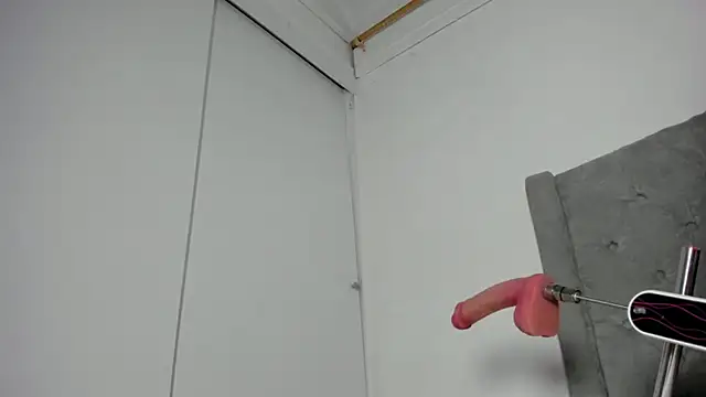 Snapshot of BianncaDiaz chatting on March 14, 2026, 12:55 pm BianncaDiaz online show from March 14, 2026, 12:55 pm