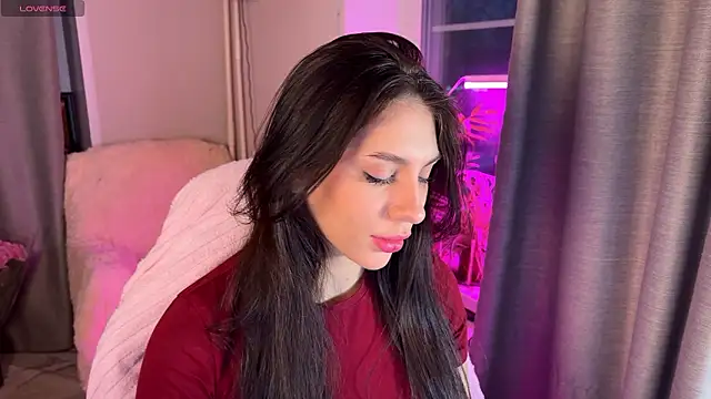 Snapshot of lunawho chatting on March 9, 2026, 3:43 am lunawho online show from March 9, 2026, 3:43 am