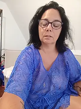 pulpeuse64 online show from June 15, 2026, 8:58 am