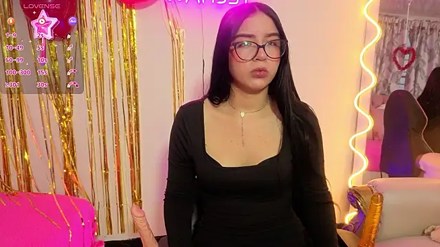 MILAH TAY online show from February 26, 2026, 11:43 am