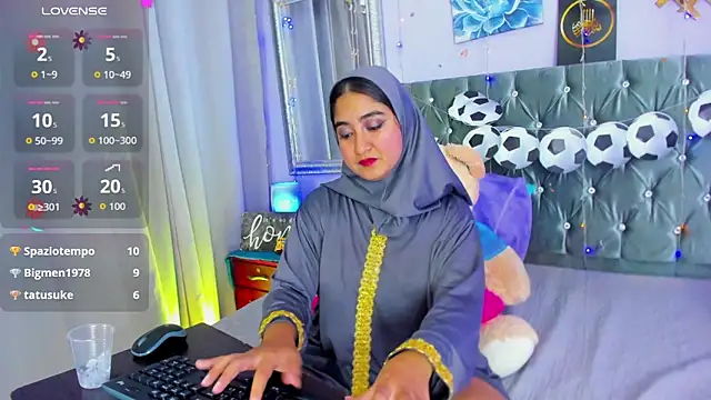 Snapshot of SamiraAwada chatting on June 17, 2026, 7:35 pm SamiraAwada online show from June 17, 2026, 7:35 pm