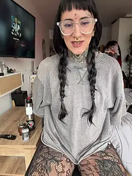 xsadtanas online show from May 27, 2026, 3:41 pm