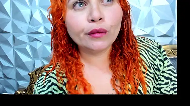 Snapshot of BarbaraSoul chatting on April 29, 2026, 5:52 pm BarbaraSoul online show from April 29, 2026, 5:52 pm