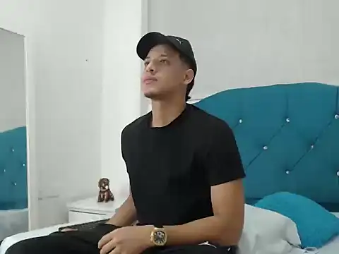 Noah Blackk online show from March 12, 2026, 1:37 pm