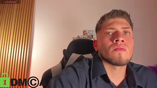 Snapshot of SebastianMaximoff_ chatting on April 8, 2026, 8:21 pm SebastianMaximoff online show from April 8, 2026, 8:21 pm
