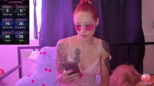 Snapshot of ThornsandHoney chatting on June 11, 2026, 8:50 pm ThornsandHoney online show from June 11, 2026, 8:50 pm