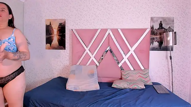 natasha and zoe online show from March 16, 2026, 4:32 pm