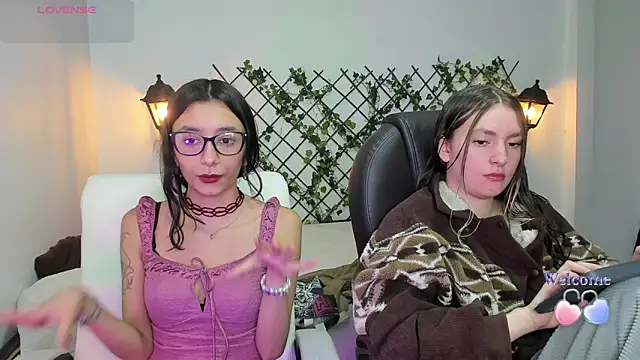 nana  rousse online show from February 8, 2026, 12:41 am