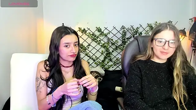 nana  rousse online show from March 15, 2026, 1:34 am