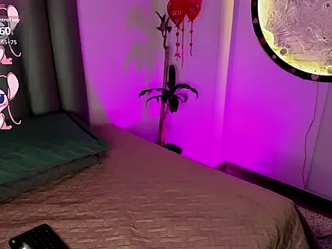 Miaa-Foxx online show from March 19, 2026, 8:09 pm