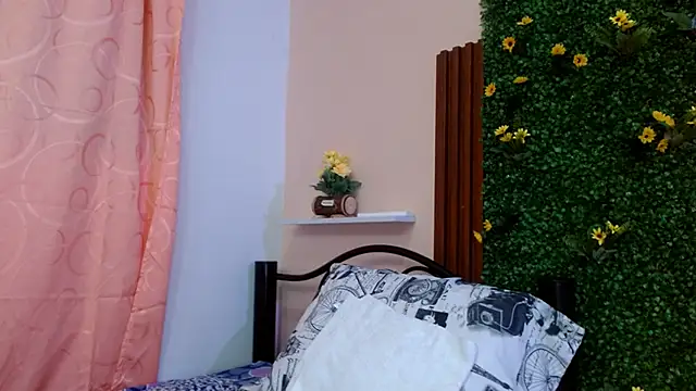 calimasalas2 online show from March 14, 2026, 1:11 am