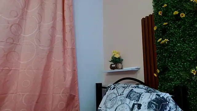 calimasalas2 online show from March 15, 2026, 3:41 pm