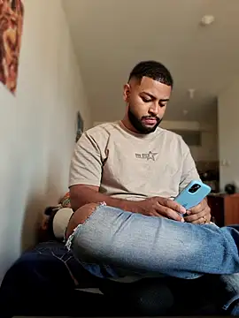 KLEYTON33 online show from March 13, 2026, 8:36 pm