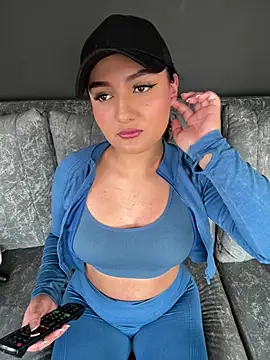 Catalu x online show from February 17, 2026, 6:27 pm