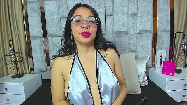 Snapshot of amy_noa chatting on June 3, 2026, 3:51 am amy noa online show from June 3, 2026, 3:51 am