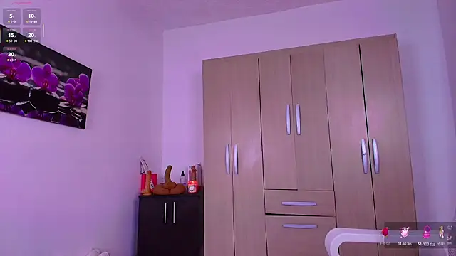 Snapshot of im_natalia chatting on March 21, 2026, 10:52 am im natalia online show from March 21, 2026, 10:52 am