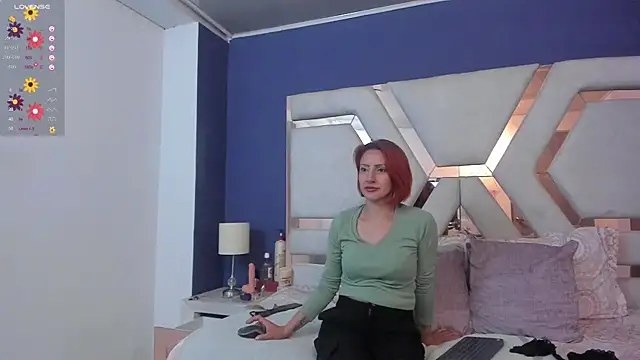 Snapshot of Sara_Evaanns chatting on July 23, 2026, 3:30 pm Sara Evaanns online show from July 23, 2026, 3:30 pm