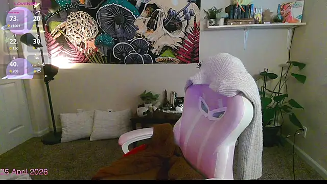 Snapshot of gunzinrose chatting on April 25, 2026, 4:48 pm gunzinrose online show from April 25, 2026, 4:48 pm