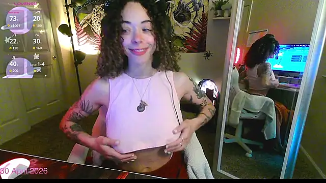 Snapshot of gunzinrose chatting on April 30, 2026, 3:08 pm gunzinrose online show from April 30, 2026, 3:08 pm