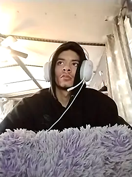 Snapshot of spooky425hd chatting on March 10, 2026, 3:16 pm spooky425hd online show from March 10, 2026, 3:16 pm