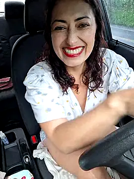 aliz963040 online show from May 4, 2026, 9:28 pm