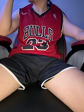 Snapshot of hungtwinkBR chatting on March 5, 2026, 1:46 am hungtwinkBR online show from March 5, 2026, 1:46 am