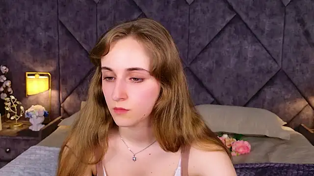 Snapshot of Tara_Keats chatting on May 17, 2026, 4:01 am Tara Keats online show from May 17, 2026, 4:01 am
