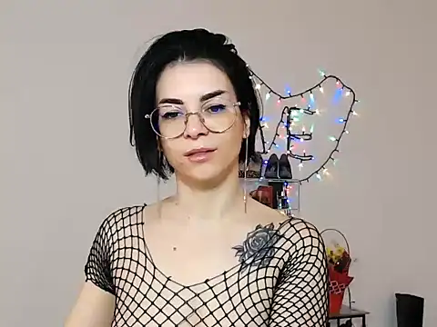 Snapshot of emacandy chatting on March 16, 2026, 5:44 am emacandy online show from March 16, 2026, 5:44 am