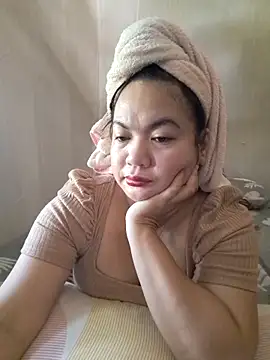 Zyramae 25 online show from April 29, 2026, 7:23 am