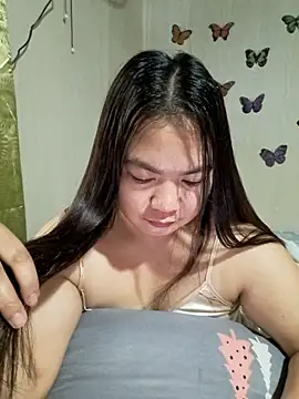 Snapshot of Zyramae_25 chatting on June 21, 2026, 10:04 pm Zyramae 25 online show from June 21, 2026, 10:04 pm