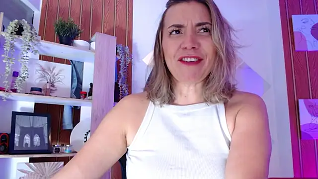 Snapshot of milfsecret69 chatting on July 31, 2026, 11:09 am milfsecret69 online show from July 31, 2026, 11:09 am