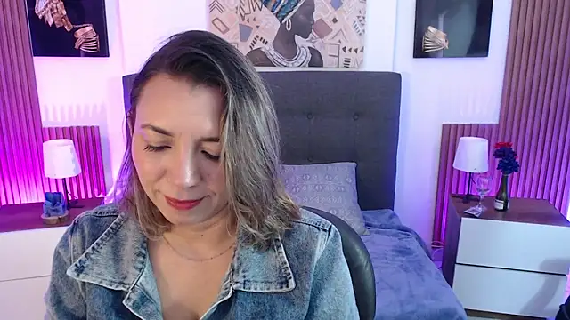 Snapshot of milfsecret69 chatting on May 14, 2026, 11:07 am milfsecret69 online show from May 14, 2026, 11:07 am