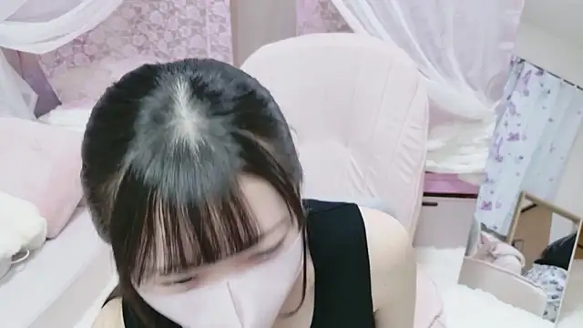 Snapshot of MOE_o0 chatting on March 22, 2026, 9:11 am MOE o0 online show from March 22, 2026, 9:11 am