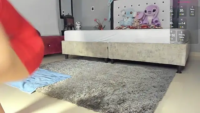 Katee mos online show from March 11, 2026, 8:58 pm