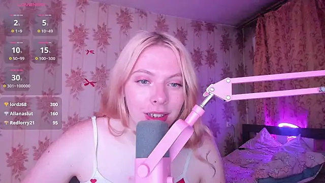Snapshot of Cutie_Bambi chatting on July 28, 2026, 2:57 pm Cutie Bambi online show from July 28, 2026, 2:57 pm