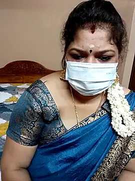 Snapshot of silk_rose05 chatting on March 6, 2026, 5:30 pm silk rose05 online show from March 6, 2026, 5:30 pm