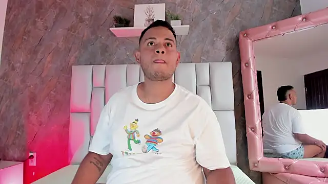 jay kross1 online show from March 18, 2026, 8:21 pm