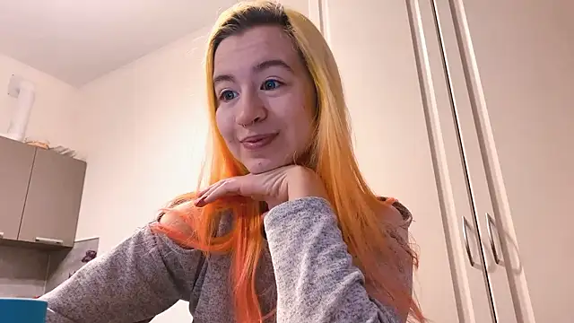 EmilyHein online show from March 12, 2026, 4:18 am