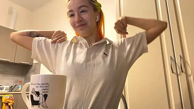 EmilyHein online show from March 8, 2026, 4:05 am