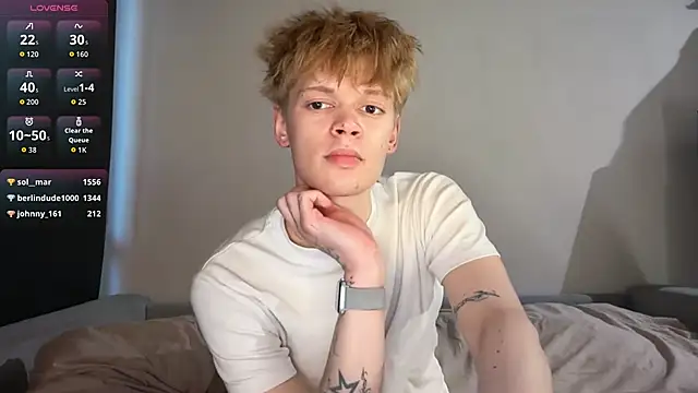 Snapshot of Kevin_bucks chatting on April 3, 2026, 1:50 pm Kevin bucks online show from April 3, 2026, 1:50 pm